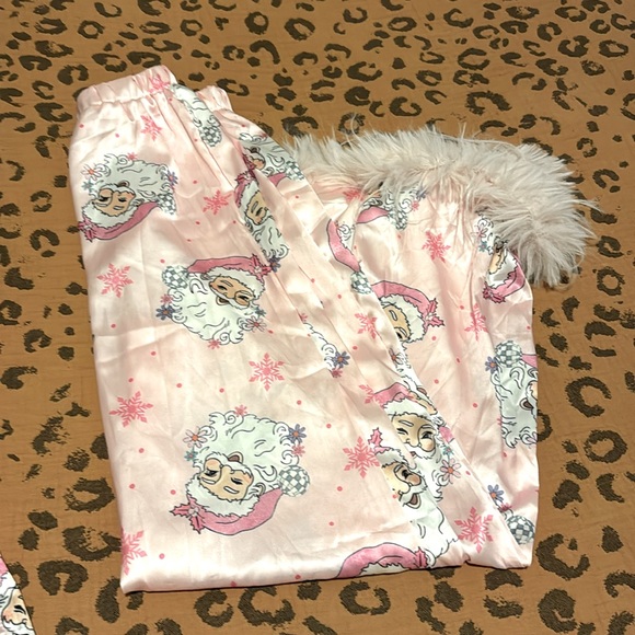 Viral Santa PJs with Fur - Picture 4 of 5